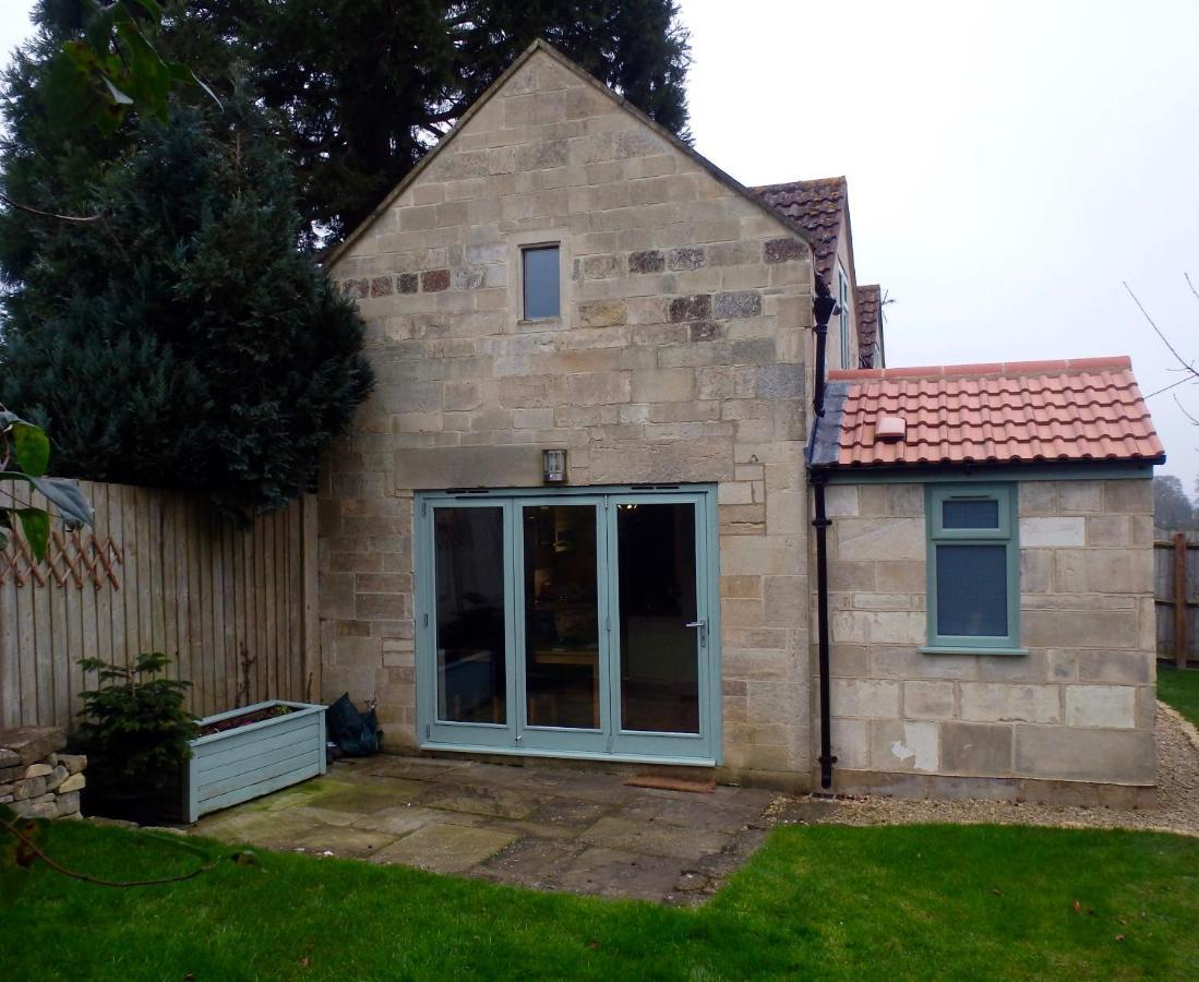 The Laurels Villa Westwood Exterior photo